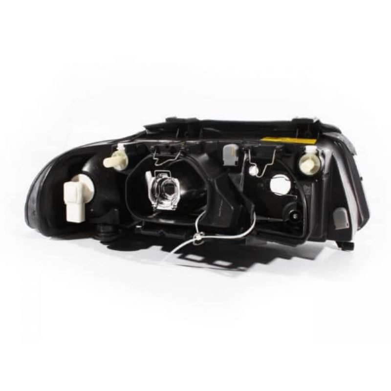 Audi A4 1999-2001 Headlamp - Lefthand Or Righthand - Facelift Audi A4 1999-2001 Headlamp - Lefthand Or Righthand - Facelift